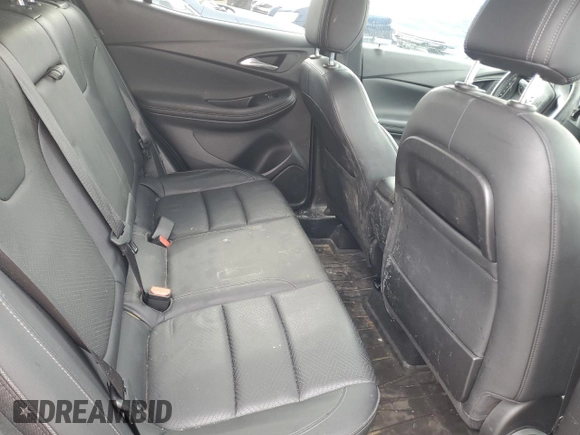 2021 Buick Encore GX Essence z VIN KL4MMFSL0MB122202, wystawiony jako Copart lot #48409225 z przebiegiem 84 972 mil mil oraz Szkoda całkowita • Salvage title. Historia ofert i sprzedaży dostępna na DreamBid. Obrazek 11.