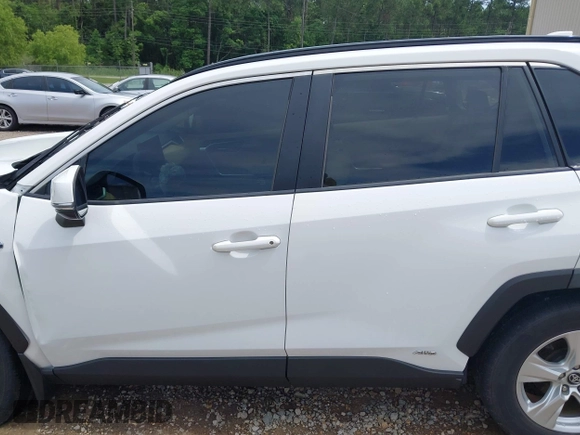 2020 Toyota RAV4 Hybrid XLE with VIN 2T3RWRFV5LW094731, listed as a IAAI auction lot 42349123 with 60,927 mi miles and . Bid and sale history available at DreamBid. Image 14.