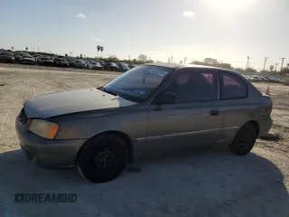 2002 Hyundai Accent GL with VIN KMHCG35C72U192411, listed as a Copart auction lot 85322524 with 130,977 mi miles and Salvage Title. Bid and sale history available at carsss.com. Image 1.