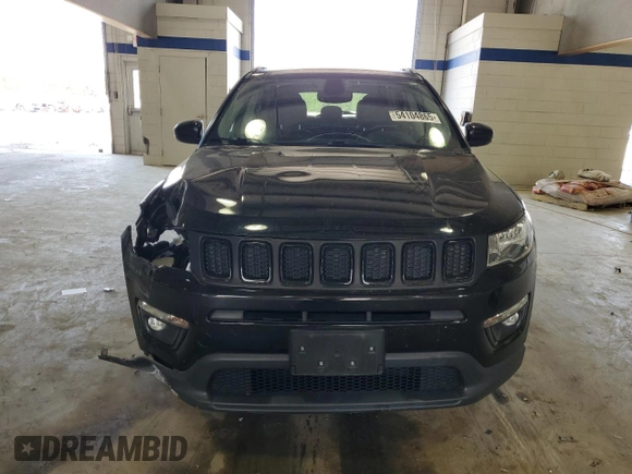 2019 Jeep Compass Altitude z VIN 3C4NJDBB8KT647373, wystawiony jako Copart lot #54104865 z przebiegiem 76 788 mil mil oraz Szkoda całkowita • Salvage title. Historia ofert i sprzedaży dostępna na DreamBid. Obrazek 5.