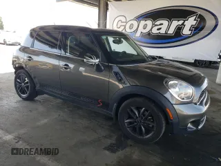2013 MINI Countryman S с VIN WMWZC3C5XDWP22700, выставлен на аукционе Copart как лот 57153995 с пробегом 108 344 миль миль и Списание • Salvage title. История ставок и продаж доступна на DreamBid. Изображение 4.