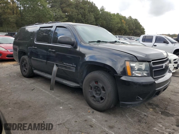 2014 Chevrolet Suburban LT with VIN 1GNSCJE03ER100313, listed as a Copart auction lot 83378354 with 231,941 mi miles and Clean Title. Bid and sale history available at carsss.com. Image 4.