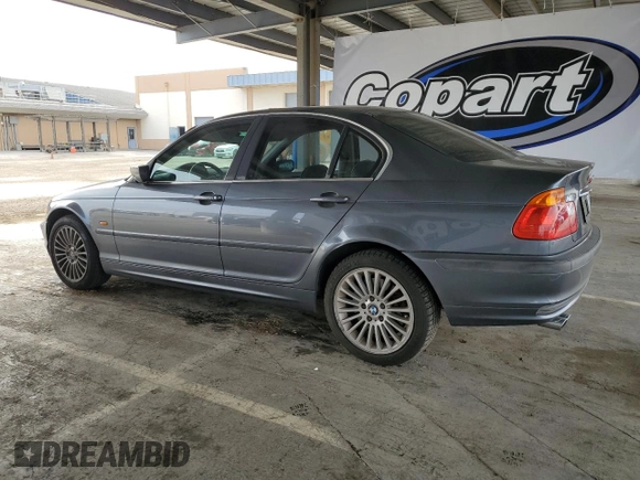 2001 BMW 3 Series 330i with VIN WBAAV534X1JS94212, listed as a Copart auction lot 53376255 with 110,098 mi miles and Clean Title. Bid and sale history available at carsss.com. Image 2.