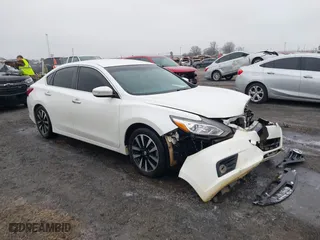 2018 Nissan Altima 2.5 SV with VIN 1N4AL3AP5JC216408, listed as a IAAI auction lot 41481988 with 216,407 mi miles. Bid and sale history available at carsss.com. Image 1.