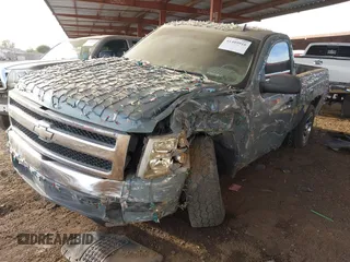 2008 Chevrolet Silverado 1500 Work Truck with VIN 1GCEK14C48Z308399, listed as a IAAI auction lot 41409910 with 39,268 mi miles. Bid and sale history available at carsss.com. Image 17.