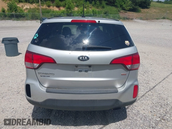 2015 Kia Sorento LX with VIN 5XYKTCA62FG568967, listed as a IAAI auction lot 42689942 with 215,430 mi miles and . Bid and sale history available at DreamBid. Image 16.