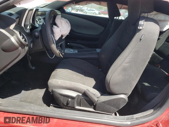 2014 Chevrolet Camaro LS z VIN 2G1FA1E39E9250861, wystawiony jako Copart lot #51829455 z przebiegiem 143 205 mil mil oraz Czysty tytuł • Clean title. Historia ofert i sprzedaży dostępna na DreamBid. Obrazek 7.