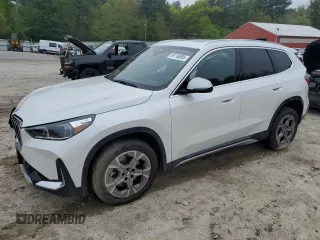 2023 BMW X1 xDrive28i z VIN WBX73EF0XP5W51338, wystawiony jako Copart lot #56116895 z przebiegiem 29 305 mil mil oraz Szkody całkowita. Historia ofert i sprzedaży dostępna na DreamBid. Obrazek 1.