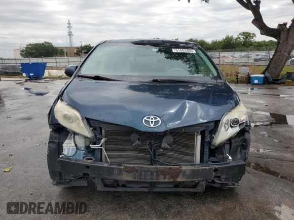 2012 Toyota Sienna LE AAS with VIN 5TDKK3DC1CS190739, listed as a Copart auction lot 51583465 with 289,331 mi miles and Salvage Title. Bid and sale history available at DreamBid. Image 5.