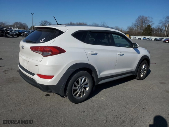 2017 Hyundai Tucson SE with VIN KM8J3CA41HU585301, listed as a Copart auction lot 47549985 with 114,015 mi miles and Salvage Title. Bid and sale history available at carsss.com. Image 3.