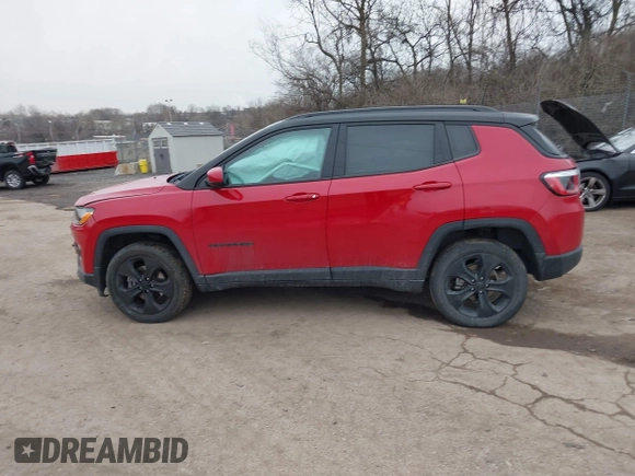 2018 Jeep Compass Latitude with VIN 3C4NJDBB2JT399488, listed as a IAAI auction lot 41553252 with 79,606 mi miles. Bid and sale history available at carsss.com. Image 15.