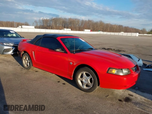 2004 Ford Mustang Deluxe with VIN 1FAFP44644F221637, listed as a IAAI auction lot 41625384 with 123,424 mi miles. Bid and sale history available at carsss.com. Image 1.