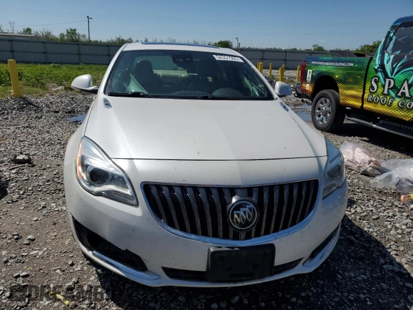 2017 Buick Regal Premium II with VIN 2G4GR5GX9H9127380, listed as a Copart auction lot 52351905 with 132,678 mi miles and Salvage Title. Bid and sale history available at carsss.com. Image 5.