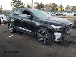 2021 Volvo XC40 z VIN YV4ED3UR9M2561647, wystawiony jako Copart lot #85908524 z przebiegiem 31 479 mil mil oraz Szkoda całkowita • Salvage title. Historia ofert i sprzedaży dostępna na DreamBid. Obrazek 4.