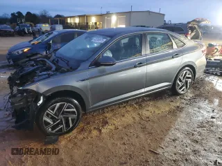 2022 Volkswagen Jetta SEL z VIN 3VWGM7BU7NM032263, wystawiony jako Copart lot #43283975 z przebiegiem 75 337 mil mil oraz Szkoda całkowita • Salvage title. Historia ofert i sprzedaży dostępna na DreamBid. Obrazek 1.