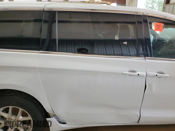 2025 Chrysler Pacifica Select with VIN 2C4RC1BG2SR553241, listed as a Copart auction lot 57602525 with Not provided miles and Non repairable. Bid and sale history available at DreamBid. Image 11.