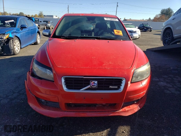 2010 Volvo C30 z VIN YV1672MK5A2182811, wystawiony jako Copart lot #79168524 z przebiegiem Nie podano mil oraz Szkoda całkowita • Salvage title. Historia ofert i sprzedaży dostępna na DreamBid. Obrazek 5.