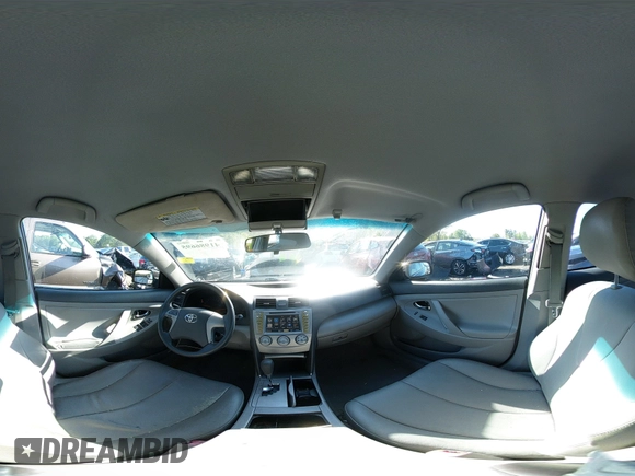 2011 Toyota Camry LE z VIN 4T1BF3EK0BU178887, wystawiony jako IAAI lot #41986695 z przebiegiem 241 360 mil mil oraz . Historia ofert i sprzedaży dostępna na DreamBid. Obrazek 18.