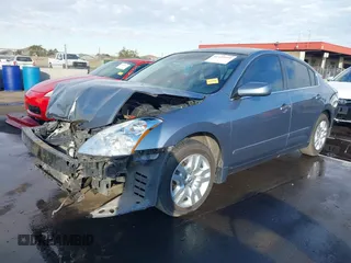 2011 Nissan Altima 2.5 S with VIN 1N4AL2AP3BC145222, listed as a IAAI auction lot 41435559 with 119,592 mi miles. Bid and sale history available at carsss.com. Image 2.