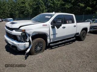 2022 Chevrolet Silverado 3500HD LTZ with VIN 1GC4YUEY8NF233077, listed as a Copart auction lot 65470965 with 32,408 mi miles and Salvage title. Bid and sale history available at DreamBid. Image 1.