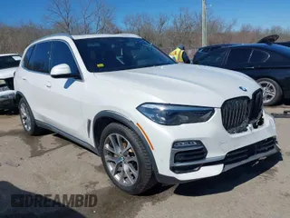 2019 BMW X5 xDrive40i with VIN 5UXCR6C57KLK80268, listed as a IAAI auction lot 41582457 with 85,682 mi miles. Bid and sale history available at carsss.com. Image 1.
