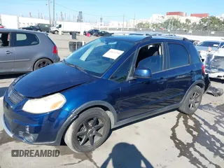 2008 Suzuki SX4 with VIN JS2YB417985101848, listed as a IAAI auction lot 41621336 with 189,311 mi miles. Bid and sale history available at carsss.com. Image 2.