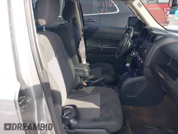2017 Jeep Patriot Sport with VIN 1C4NJPBA9HD149576, listed as a IAAI auction lot 41646464 with 83,304 mi miles. Bid and sale history available at carsss.com. Image 5.