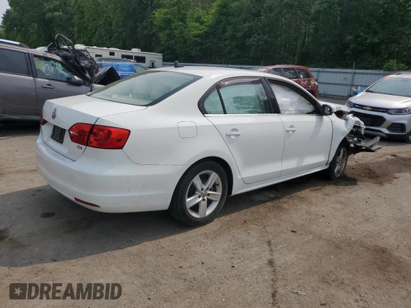 2014 Volkswagen Jetta TDI w/Premium z VIN 3VWLL7AJ6EM421646, wystawiony jako Copart lot #59305895 z przebiegiem Nie podano mil oraz Szkoda całkowita • Salvage title. Historia ofert i sprzedaży dostępna na DreamBid. Obrazek 3.