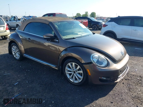 2015 Volkswagen Beetle с VIN 3VW5A7AT8FM818972, выставлен на аукционе IAAI как лот 41966746 с пробегом 144 699 миль миль и . История ставок и продаж доступна на DreamBid. Изображение 1.