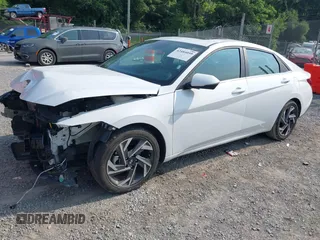 2024 Hyundai Elantra Limited с VIN KMHLP4DG9RU800577, выставлен на аукционе IAAI как лот 42484059 с пробегом 24 731 миль миль и . История ставок и продаж доступна на DreamBid. Изображение 2.