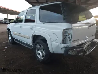 2005 Chevrolet Tahoe LT with VIN 1GNEC13T95R217565, listed as a IAAI auction lot 41361104 with 204,077 mi miles. Bid and sale history available at carsss.com. Image 3.
