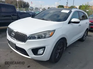 2016 Kia Sorento SX with VIN 5XYPK4A52GG071148, listed as a IAAI auction lot 41543872 with 115,105 mi miles. Bid and sale history available at carsss.com. Image 2.