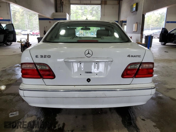 2002 Mercedes-Benz E-Class with VIN WDBJF82J02X065334, listed as a Copart auction lot 53364165 with 152,538 mi miles and Clean Title. Bid and sale history available at carsss.com. Image 6.