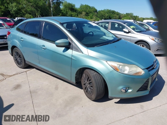 2012 Ford Focus SE with VIN 1FAHP3F20CL356322, listed as a IAAI auction lot 42088397 with 130,600 mi miles. Bid and sale history available at carsss.com. Image 1.