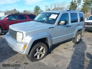 2009 Jeep Liberty Limited with VIN 1J8GN58K89W550147, listed as a IAAI auction lot 41209545 with 185,677 mi miles. Bid and sale history available at carsss.com. Image 2.