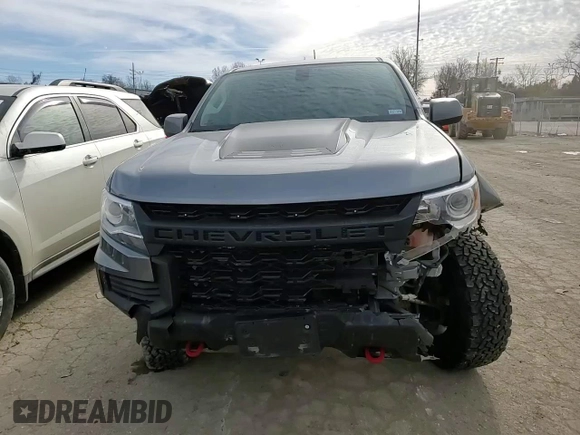 2021 Chevrolet Colorado 4WD ZR2 z VIN 1GCGTEEN3M1197592, wystawiony jako Copart lot #45303065 z przebiegiem 54 462 mil mil oraz Szkoda całkowita • Salvage title. Historia ofert i sprzedaży dostępna na DreamBid. Obrazek 11.