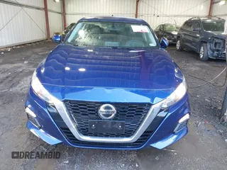 2020 Nissan Altima 2.5 S with VIN 1N4BL4BV8LC170714, listed as a IAAI auction lot 41301537 with 121,648 mi miles. Bid and sale history available at carsss.com. Image 12.