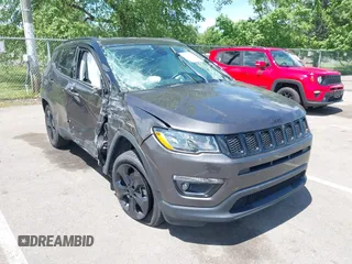 2018 Jeep Compass Latitude with VIN 3C4NJDBB0JT454598, listed as a IAAI auction lot 42318972 with 42,848 mi miles and . Bid and sale history available at DreamBid. Image 1.