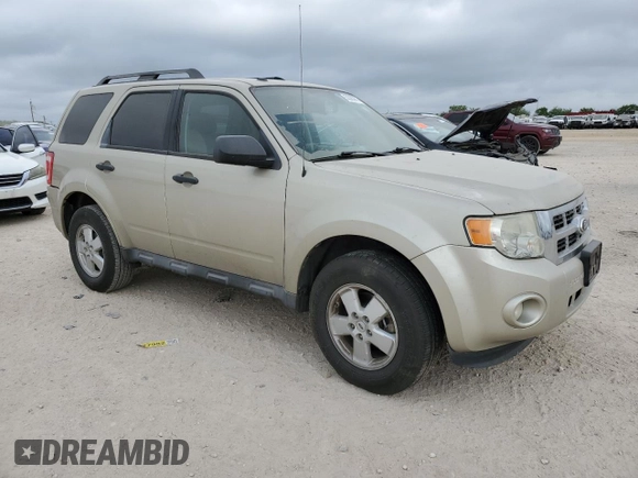2011 Ford Escape XLT with VIN 1FMCU0D73BKB33590, listed as a Copart auction lot 53383975 with 0 mi miles and Salvage Title. Bid and sale history available at carsss.com. Image 4.