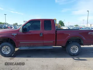 2000 Ford F-250 XL z VIN 1FTNX21L7YEC32700, wystawiony jako IAAI lot #42230855 z przebiegiem 195 662 mil mil oraz . Historia ofert i sprzedaży dostępna na DreamBid. Obrazek 12.