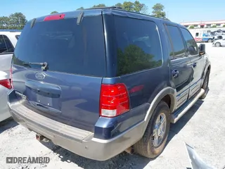 2004 Ford Expedition Eddie Bauer with VIN 1FMFU18L54LB18869, listed as a IAAI auction lot 41862385 with 258,709 mi miles. Bid and sale history available at carsss.com. Image 4.