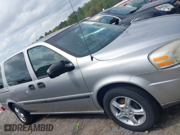 2008 Chevrolet Uplander LS with VIN 1GNDV231X8D115249, listed as a IAAI auction lot 41934610 with 120,569 mi miles. Bid and sale history available at carsss.com. Image 13.