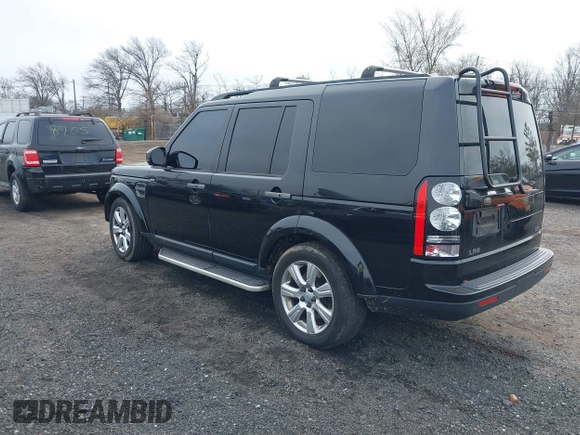 2016 Land Rover LR4 HSE z VIN SALAG2V65GA797187, wystawiony jako IAAI lot #41848792 z przebiegiem 92 368 mil mil oraz . Historia ofert i sprzedaży dostępna na DreamBid. Obrazek 3.