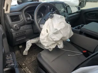 2021 Nissan Titan S z VIN 1N6AA1EE7MN506183, wystawiony jako Copart lot #72862354 z przebiegiem 52 764 mil mil oraz Szkoda całkowita • Salvage title. Historia ofert i sprzedaży dostępna na DreamBid. Obrazek 8.