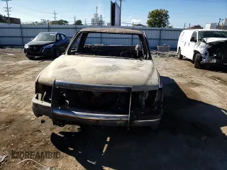 2000 Chevrolet Silverado 2500 z VIN 1GCGK24U7YE107000, wystawiony jako Copart lot #74624144 z przebiegiem Nie podano mil oraz Nie do naprawy • Non repairable. Historia ofert i sprzedaży dostępna na DreamBid. Obrazek 11.