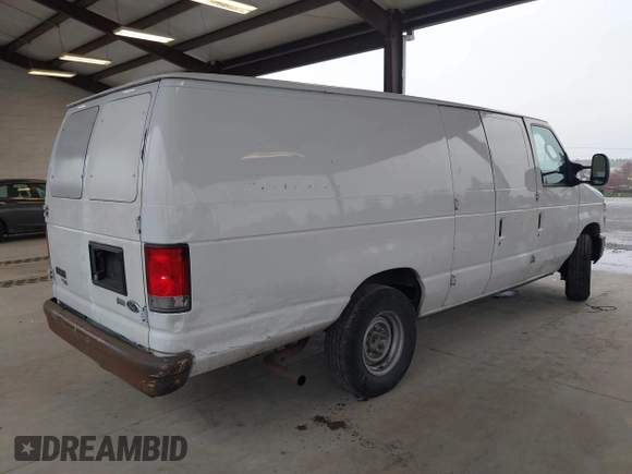 2014 Ford Econoline Cargo Commercial with VIN 1FTNS2EW6EDA03445, listed as a IAAI auction lot 41973556 with 231,391 mi miles. Bid and sale history available at carsss.com. Image 4.