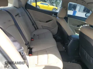 2016 Kia Optima EX z VIN KNAGN4AD1G5092884, wystawiony jako Copart lot #56928385 z przebiegiem 172 402 mil mil oraz Szkoda całkowita • Salvage title. Historia ofert i sprzedaży dostępna na DreamBid. Obrazek 10.