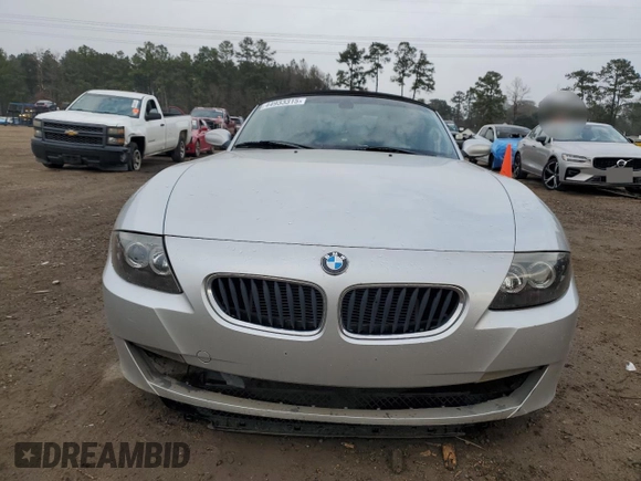 2006 BMW Z4 3.0i with VIN 4USBU33556LW67833, listed as a Copart auction lot 44933315 with 142,444 mi miles and Clean title. Bid and sale history available at DreamBid. Image 5.