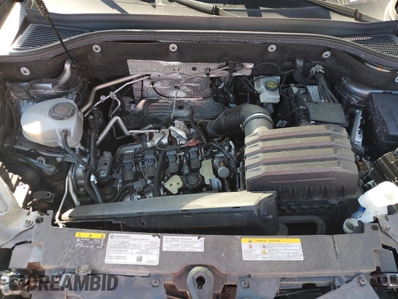 2024 Volkswagen Atlas SE with VIN 1V2WR2CA3RC536421, listed as a Copart auction lot 52762625 with 30,366 mi miles and Non repairable. Bid and sale history available at DreamBid. Image 12.