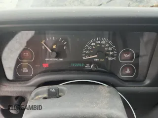 1999 Jeep Cherokee z VIN 1J4FF28P4XL560533, wystawiony jako Copart lot #59180605 z przebiegiem 190 262 mil mil oraz Czysty tytuł • Clean title. Historia ofert i sprzedaży dostępna na DreamBid. Obrazek 9.
